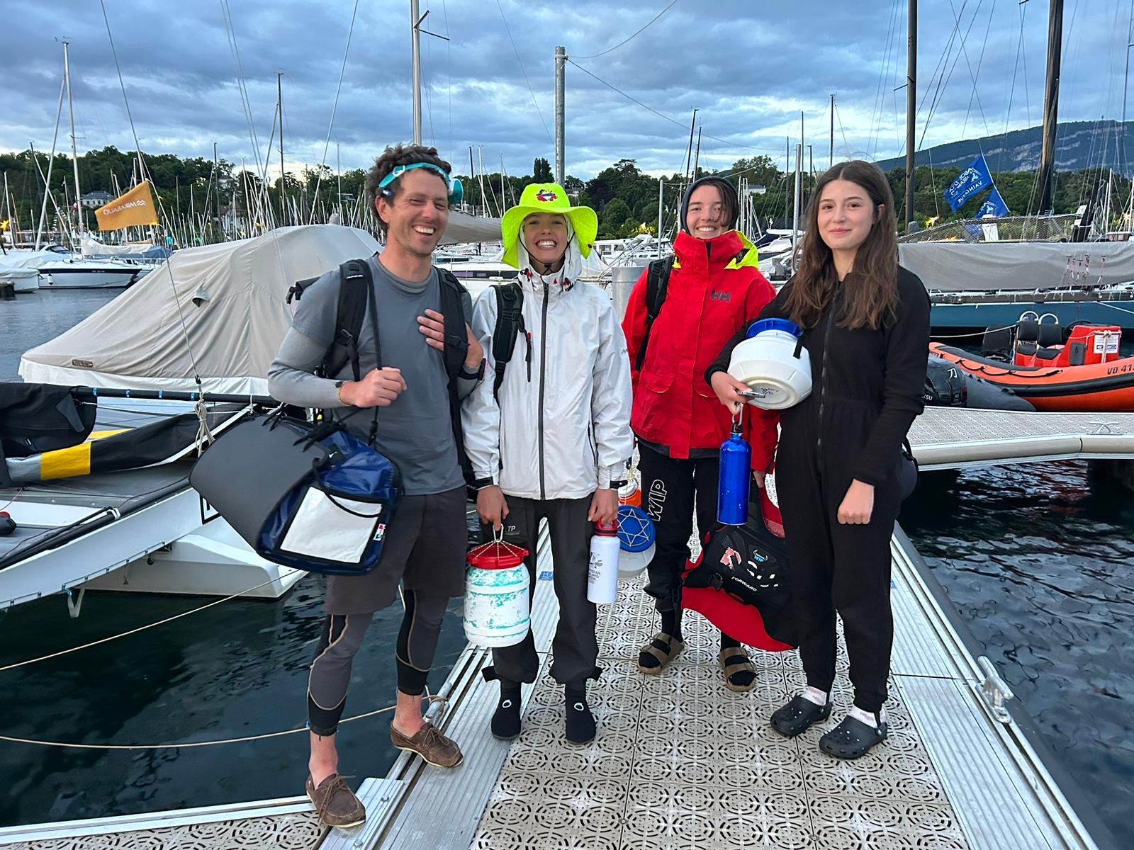 Groupe équipé avant une sortie sur le Lac Léman