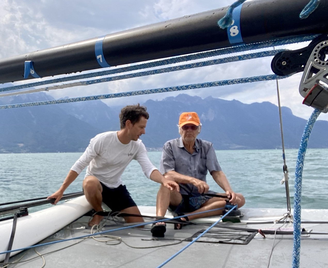 Deux personnes à bord sur le Lac Léman